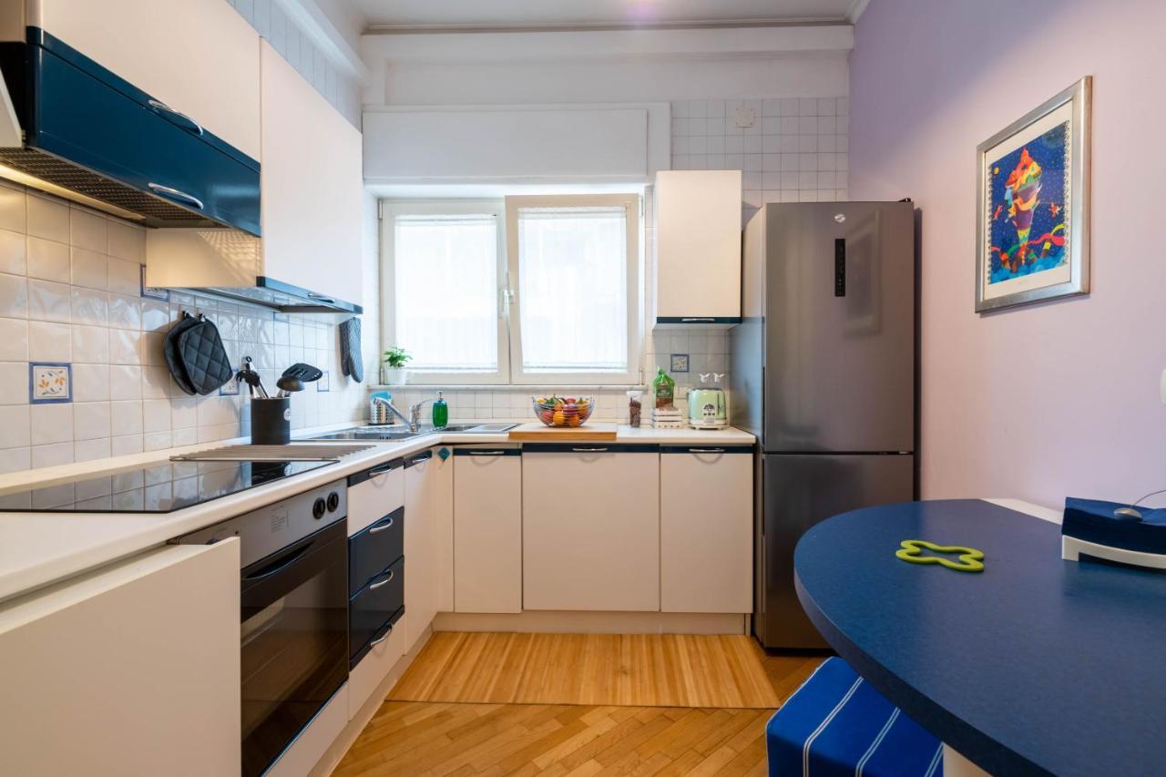 Modern Apartment To Relax In The City Center Bari Luaran gambar