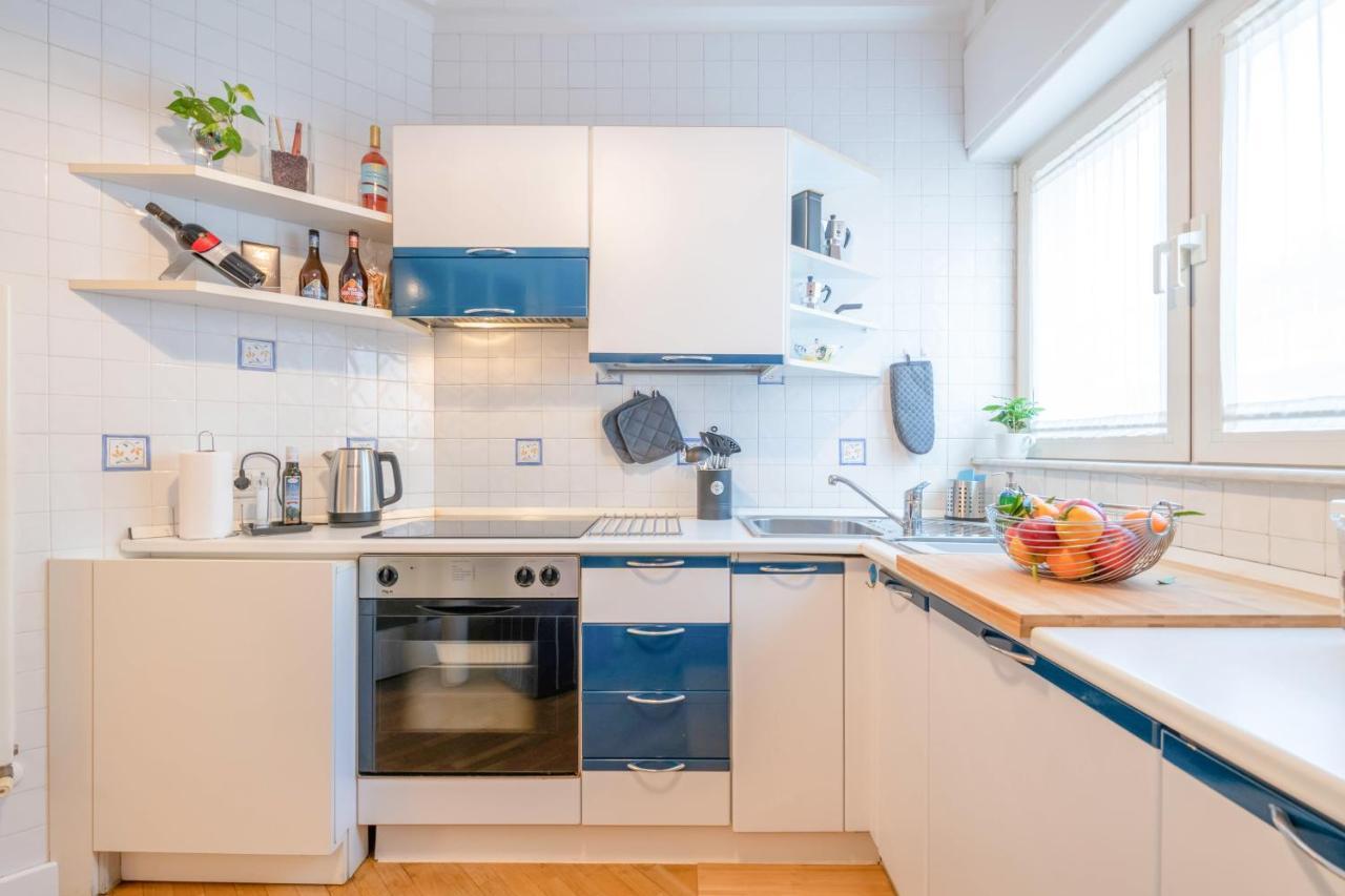 Modern Apartment To Relax In The City Center Bari Luaran gambar